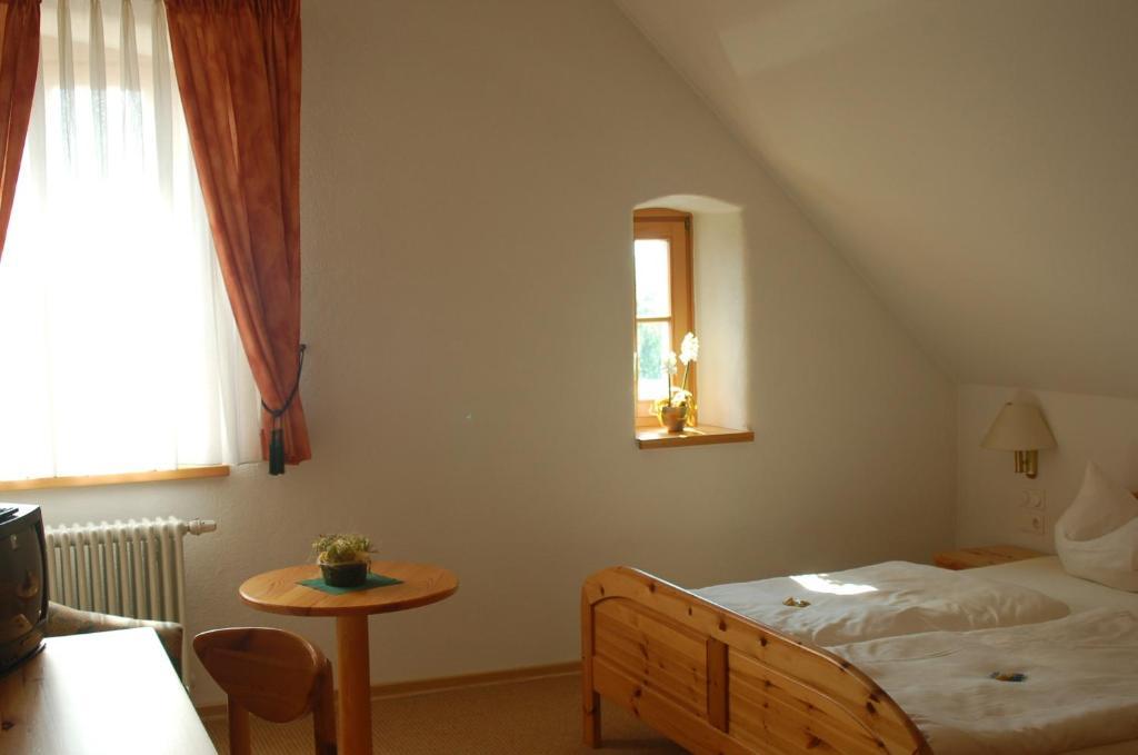 Landgasthof Zum Alten Gut Würzburg Zimmer foto